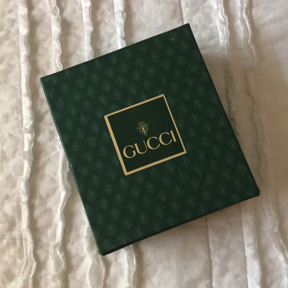 Gucci box